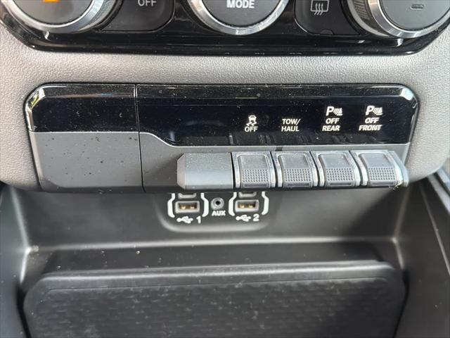 2022 Ram 1500 Laramie Crew Cab 4x2 64 Box