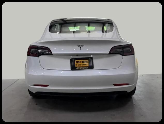 2021 Tesla Model 3 Standard Range Plus Rear-Wheel Drive