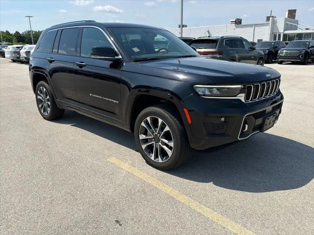 2023 Jeep Grand Cherokee Overland 4x4 for sale in Countryside, IL