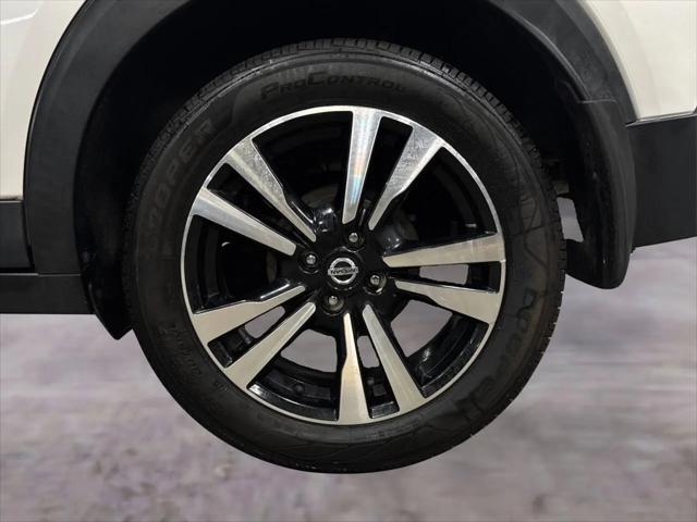 2019 Nissan Kicks SR
