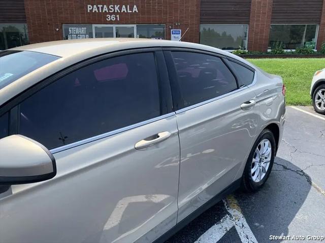 2016 Ford Fusion S