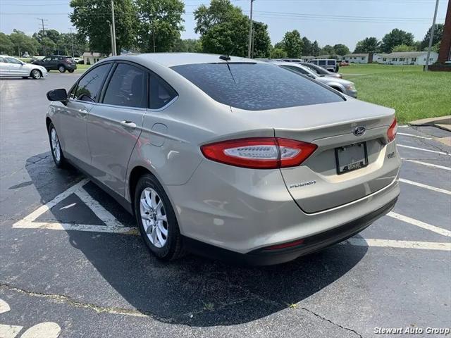2016 Ford Fusion S