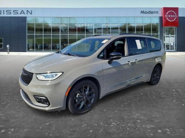 2025 Chrysler Pacifica Limited for sale in Hickory, NC
