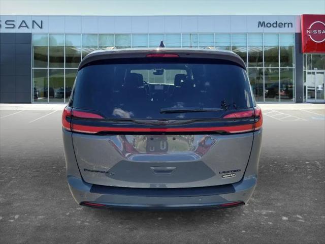 2025 Chrysler Pacifica Limited