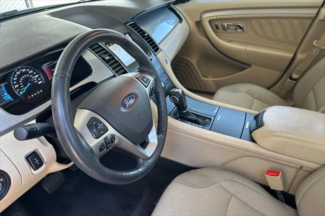 2017 Ford Taurus SEL
