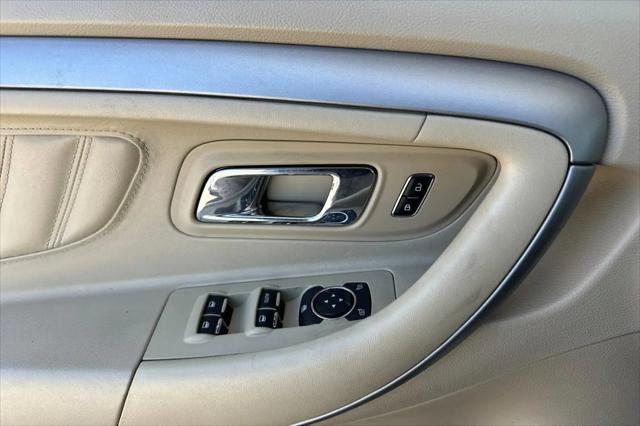 2017 Ford Taurus SEL