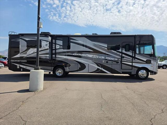 2019 Ford F-53 Base