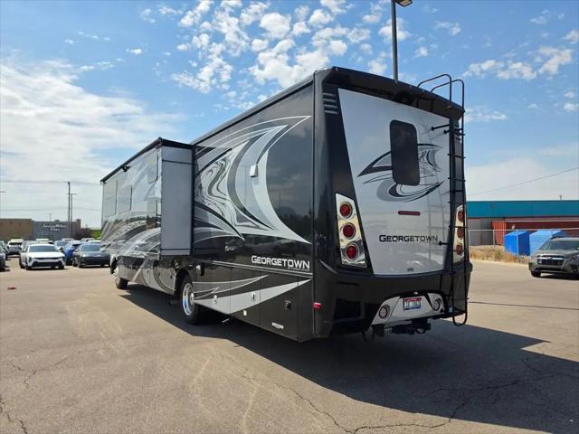 2019 Ford F-53 Base