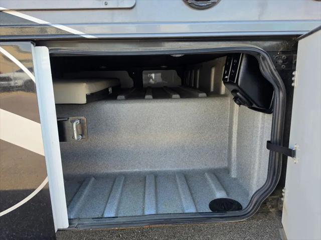 2019 Ford F-53 Base