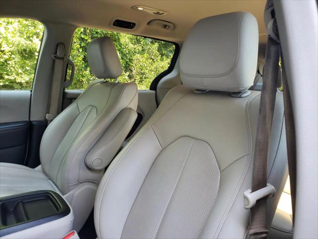 2021 Chrysler Voyager LXI