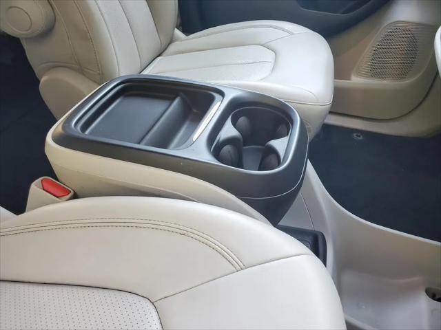 2021 Chrysler Voyager LXI