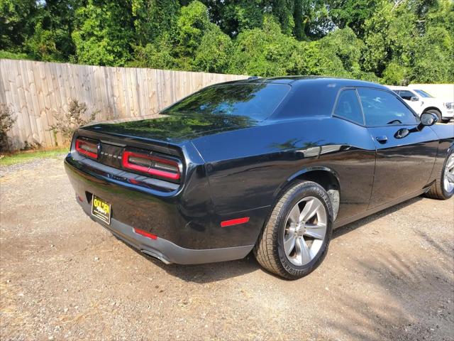 2016 Dodge Challenger SXT