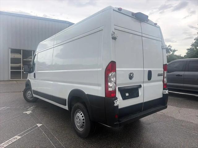 2025 Ram ProMaster 2500 Cargo Van Tradesman High Roof 159 WB w/Pass Seat