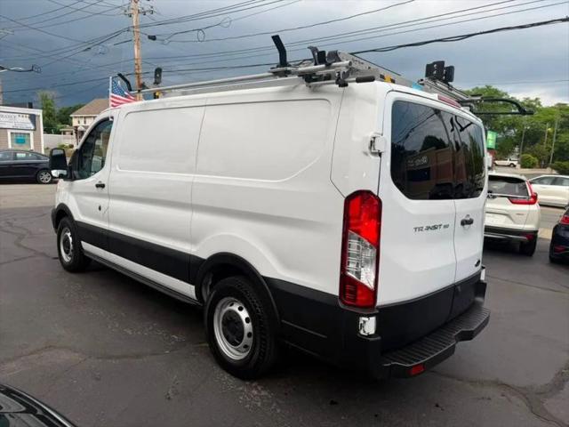 2019 Ford Transit w/Sliding Side Door w/RWB