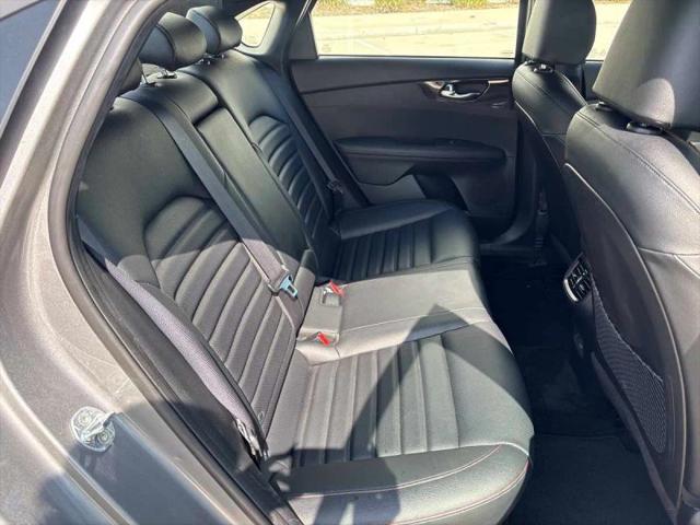 2022 Kia Forte GT Manual
