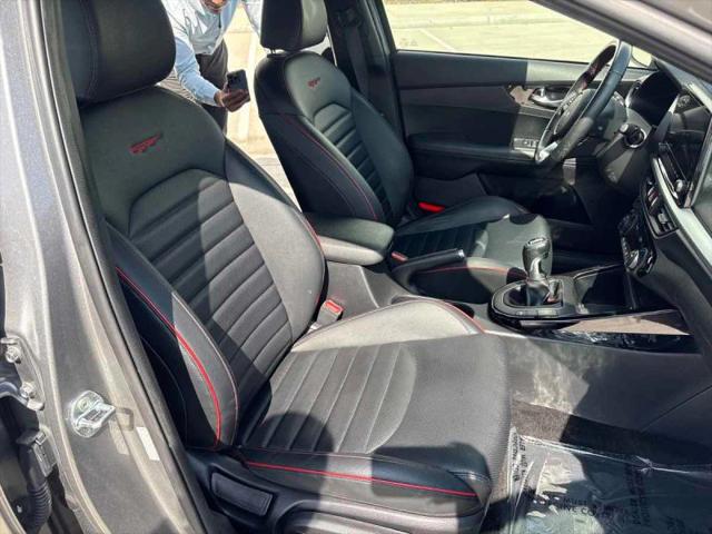2022 Kia Forte GT Manual