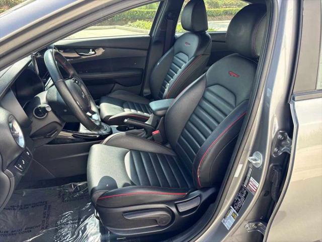 2022 Kia Forte GT Manual