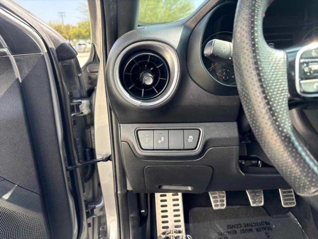 2022 Kia Forte GT Manual