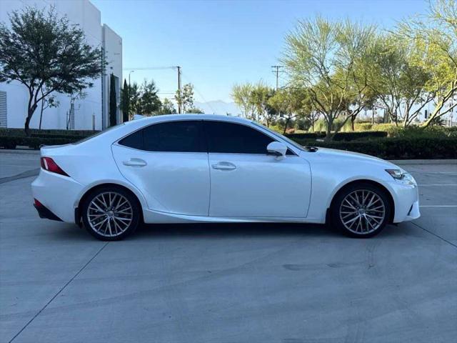 2016 Lexus IS 200t 200t