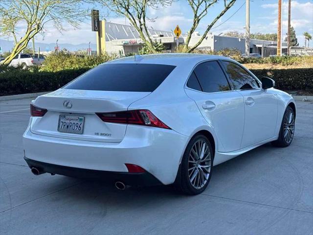 2016 Lexus IS 200t 200t