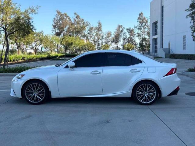 2016 Lexus IS 200t 200t