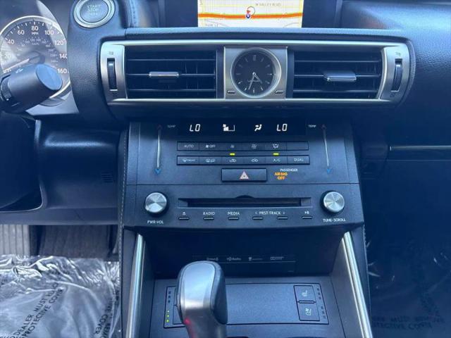 2016 Lexus IS 200t 200t