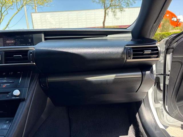 2016 Lexus RC 200t 200t