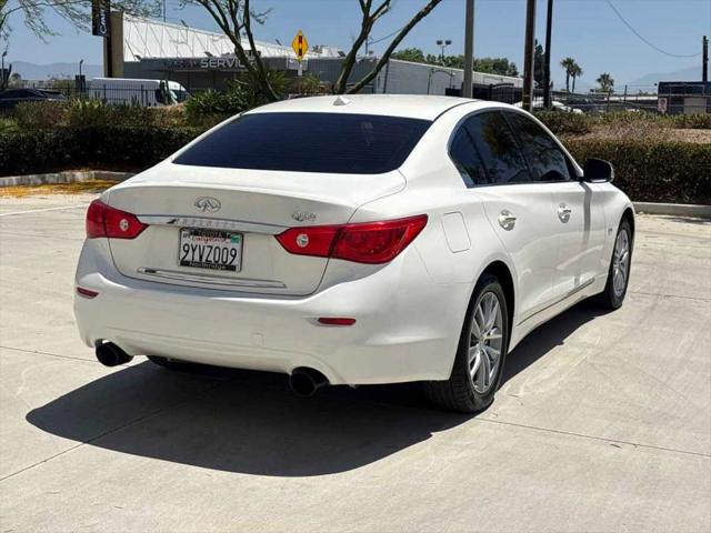 2017 INFINITI Q50 2.0t Base