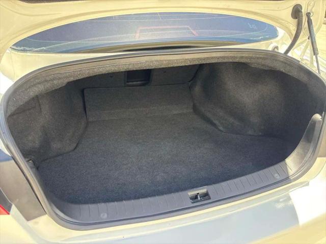 2017 INFINITI Q50 2.0t Base