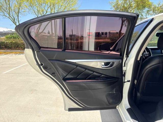 2017 INFINITI Q50 2.0t Base