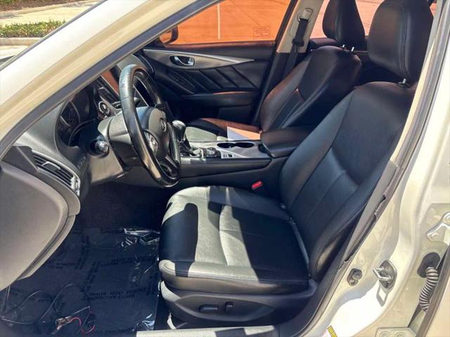2017 INFINITI Q50 2.0t Base