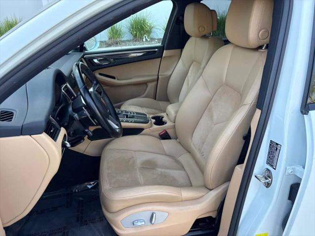 2018 Porsche Macan Sport Edition