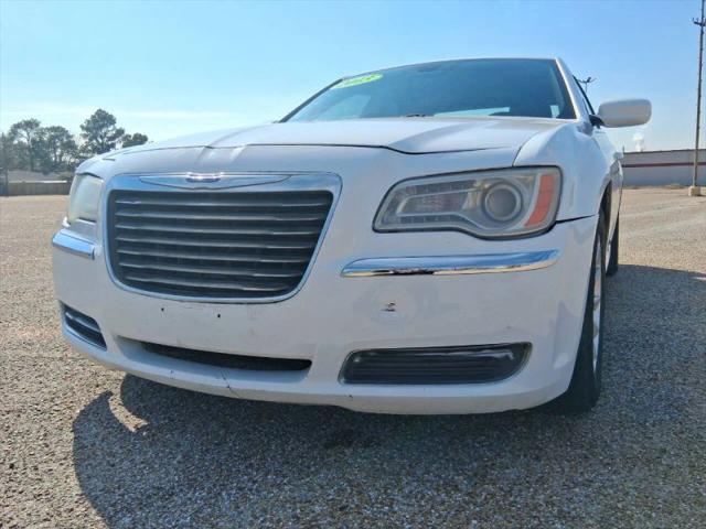 2013 Chrysler 300 Motown for sale in Baytown, TX
