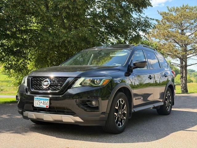2020 Nissan Pathfinder SL 4WD for sale in Loretto, MN
