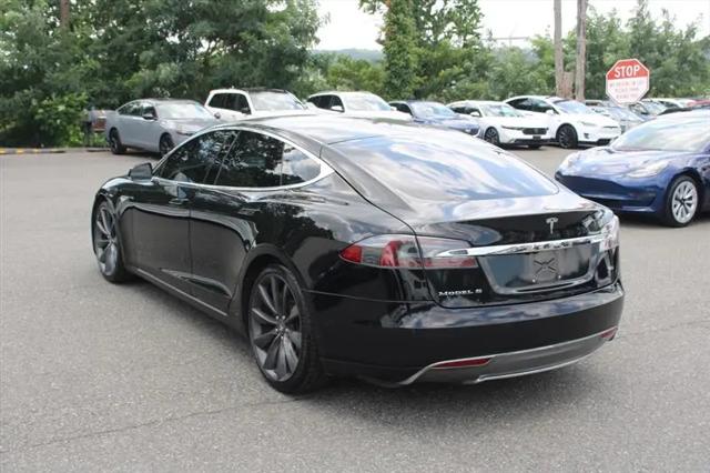 2015 Tesla Model S 70D