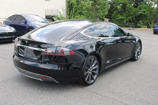 2015 Tesla Model S 70D