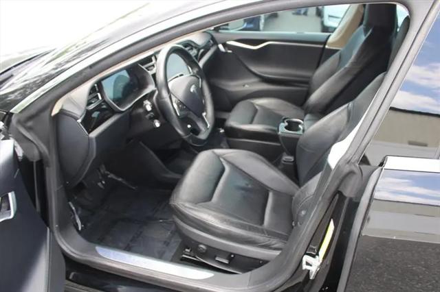 2015 Tesla Model S 70D