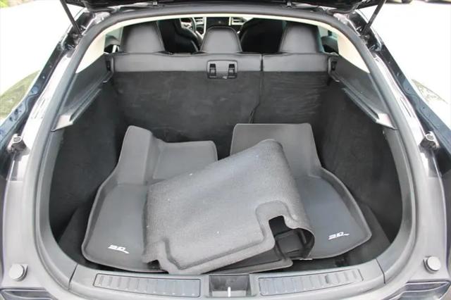 2015 Tesla Model S 70D