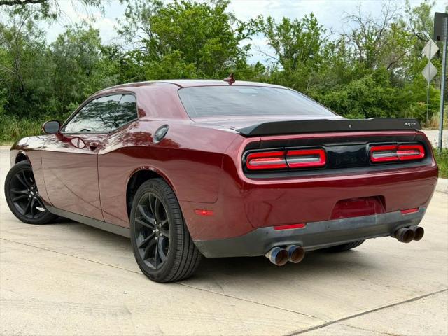 2018 Dodge Challenger SXT Plus