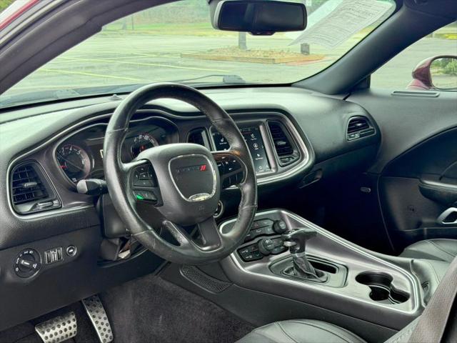 2018 Dodge Challenger SXT Plus