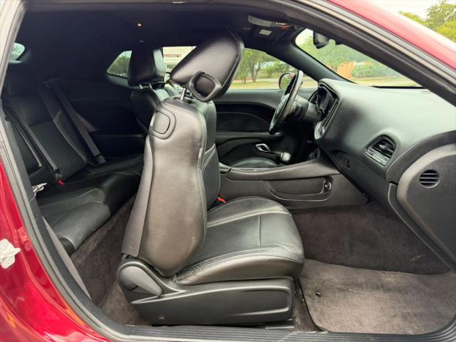 2018 Dodge Challenger SXT Plus