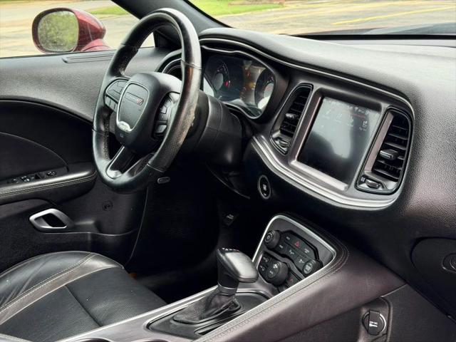 2018 Dodge Challenger SXT Plus