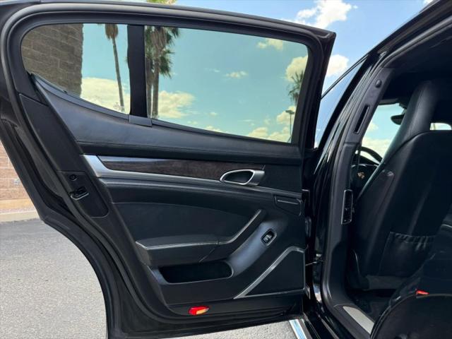 2012 Porsche Panamera Turbo S