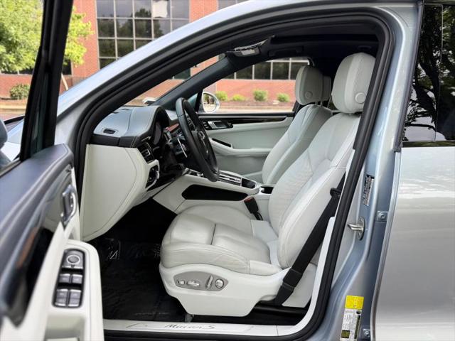 2023 Porsche Macan S