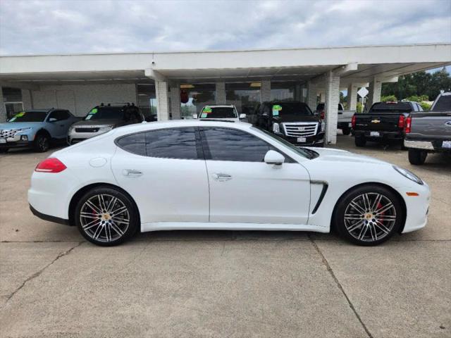 2016 Porsche Panamera Edition