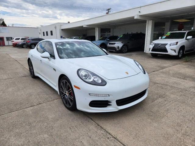 2016 Porsche Panamera Edition
