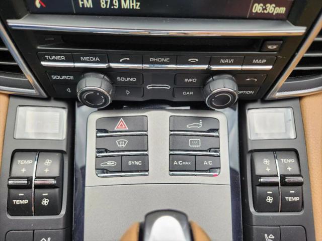 2016 Porsche Panamera Edition