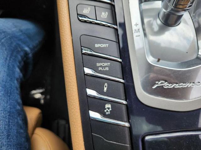 2016 Porsche Panamera Edition