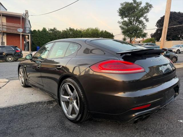 2016 Porsche Panamera GTS