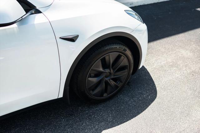 2024 Tesla Model Y Long Range Single Motor Rear-Wheel Drive